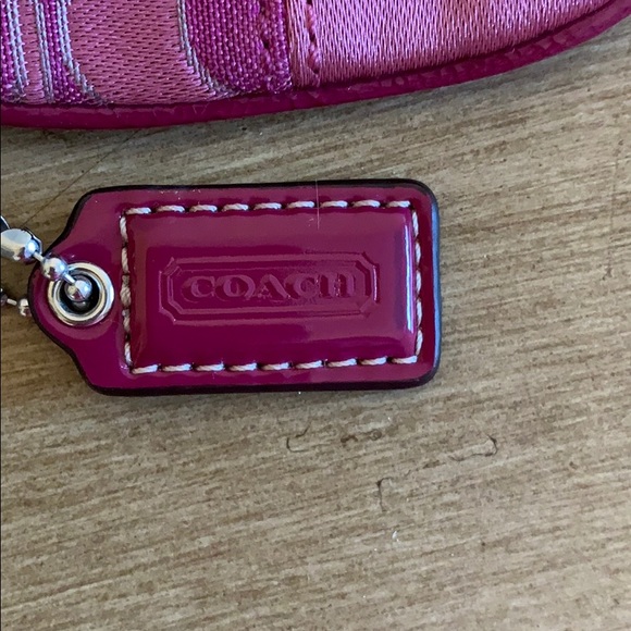 NWOT COACH wristlet - Picture 2 of 3